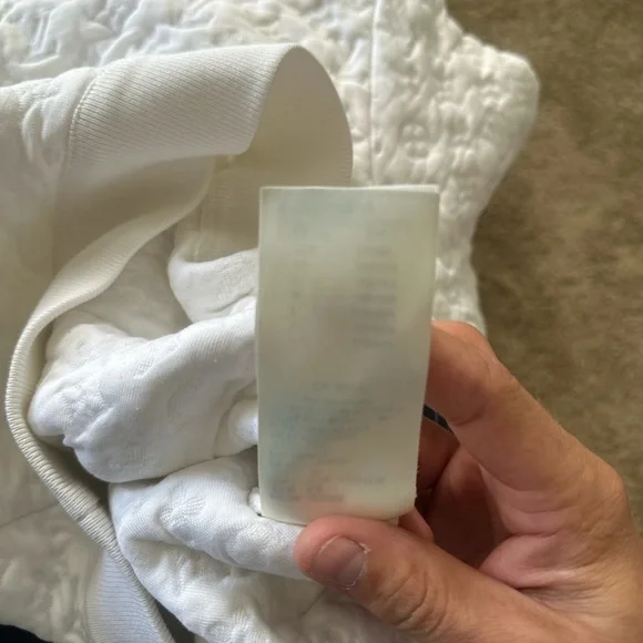 Louis Vuitton White Crewneck Sweater - Picture 6 of 6